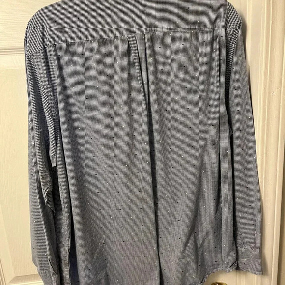 Men’s Roundtree & Yorke Button Down Shirt Size Large - Picture 2 of 8